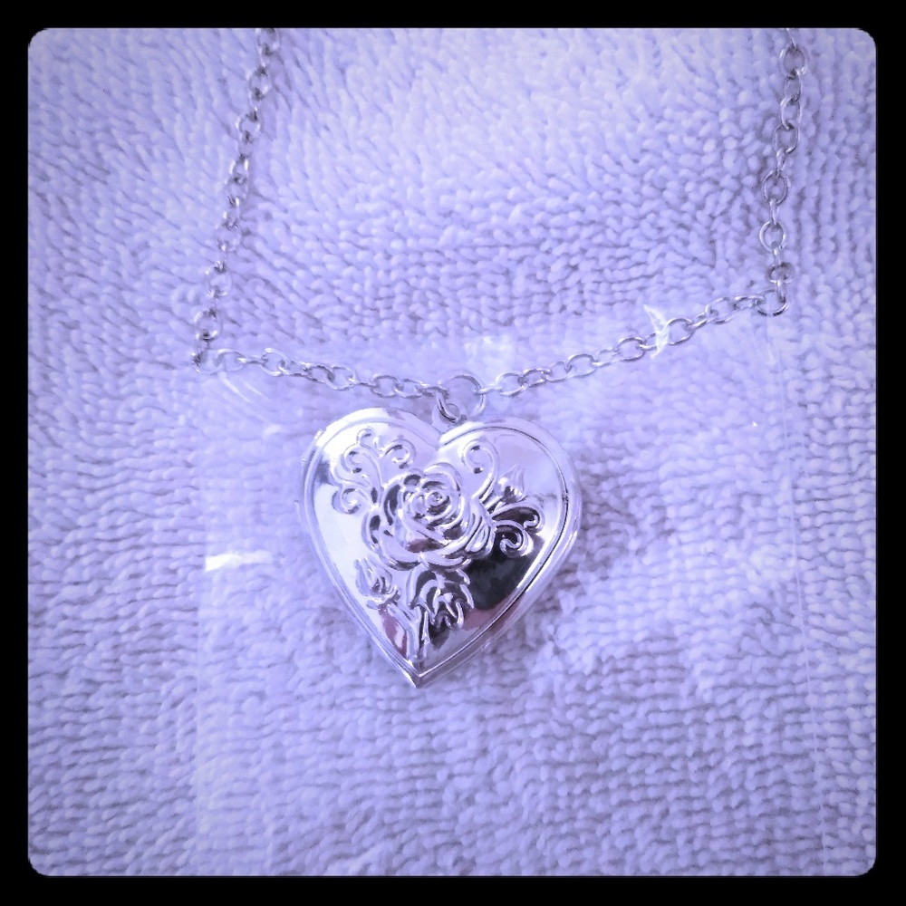 Silver necklace